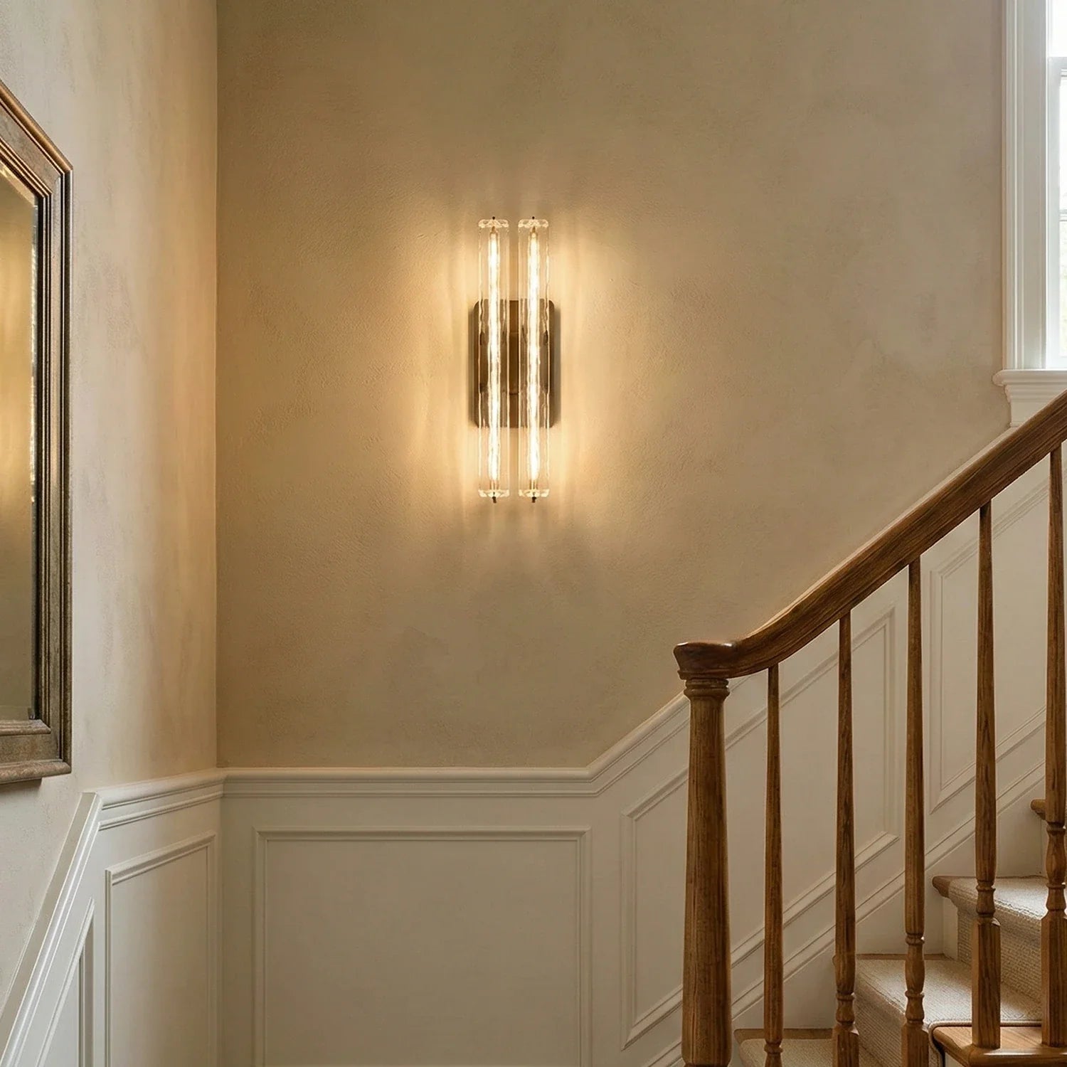 Audubonne Minimalist Crystal Column Sconce