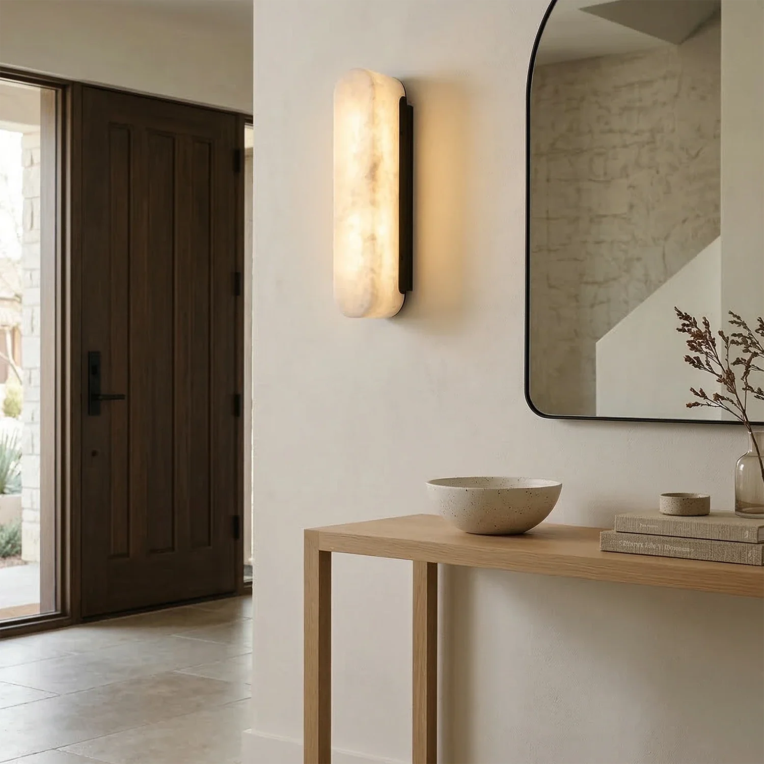 Luxury Alabaster Vertical Wall Lamp
