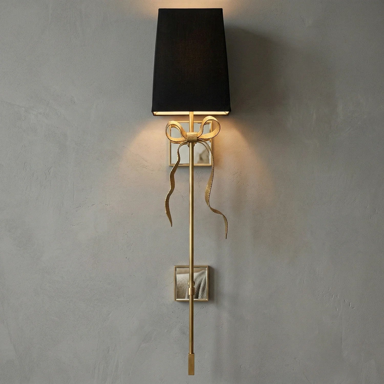 Ribbed Ribbon Bow Wall Lamp