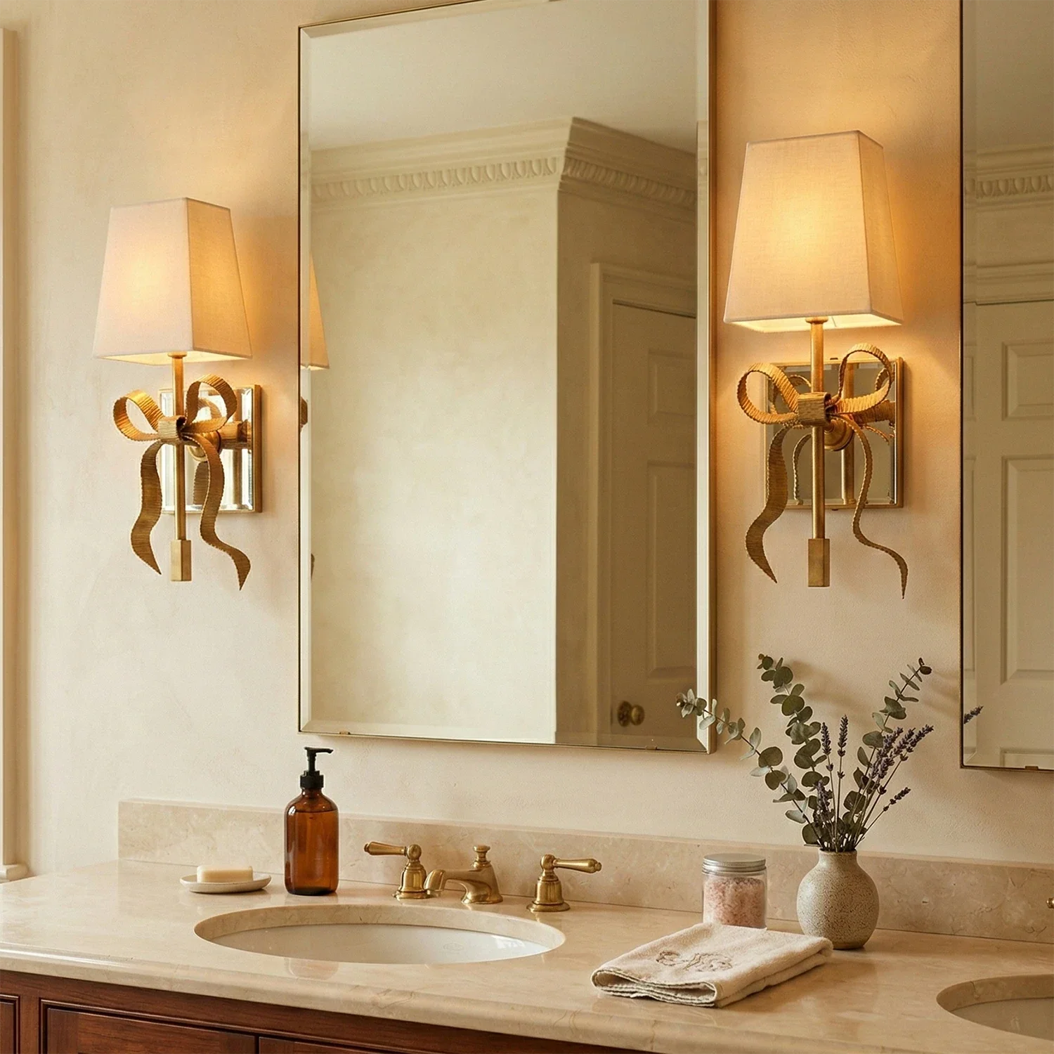 Ribbed Ribbon Bow Wall Lamp